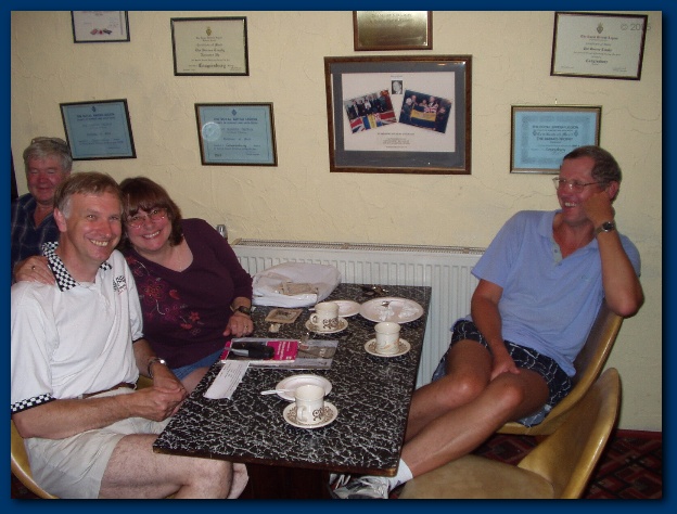 600x449 pixels (121K)